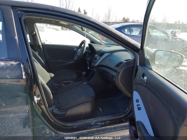 KMHCT5AE8GU286934 Hyundai Accent
