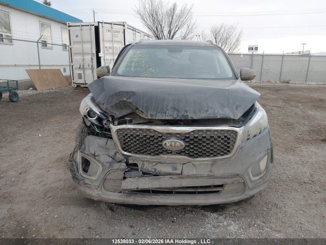 5XYPGDA5XJG370573 KIA Sorento Lx/l