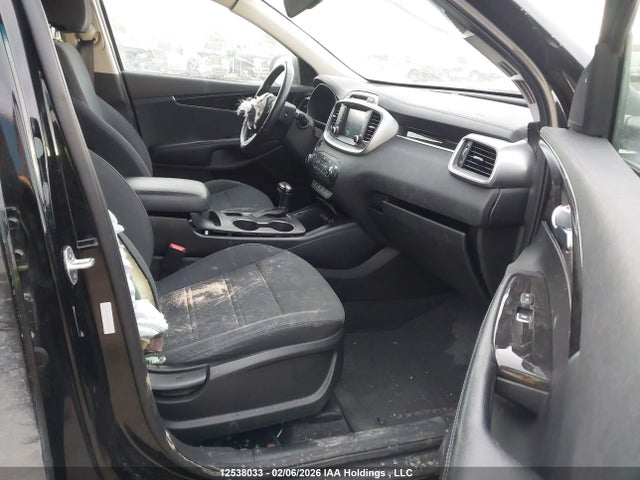 5XYPGDA5XJG370573 KIA Sorento Lx/l