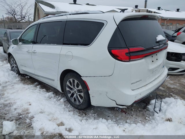 Chrysler Pacifica Plug-in Hybrid Pinnacle 2024 2C4RC1N76RR115425 Image 3
