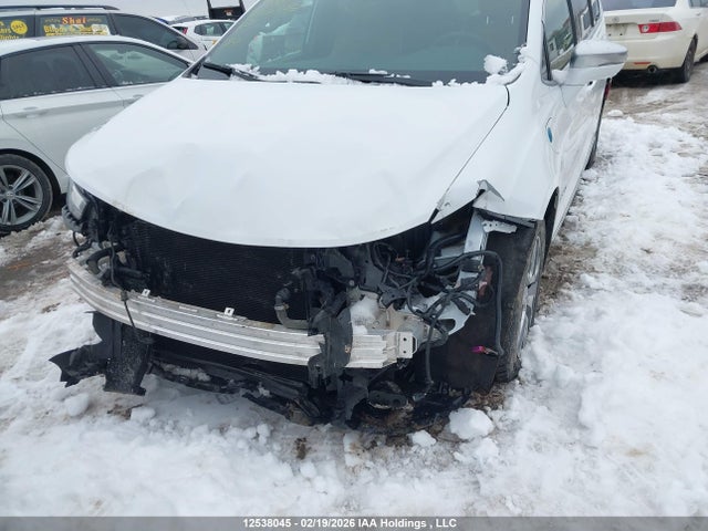 Chrysler Pacifica Plug-in Hybrid Pinnacle 2024 2C4RC1N76RR115425 Image 6