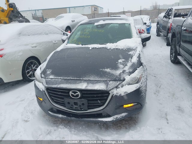 3MZBN1U75JM242429 Mazda 3 SPORT