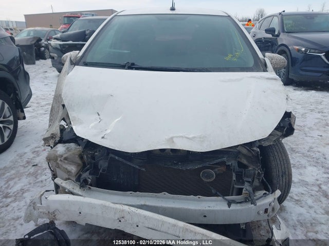 12538100 :رقم المزاد ، VNKKTUD32FA017713 vin ، 2015 Toyota Yaris مزاد بيع