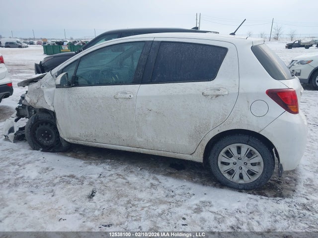 12538100 :رقم المزاد ، VNKKTUD32FA017713 vin ، 2015 Toyota Yaris مزاد بيع