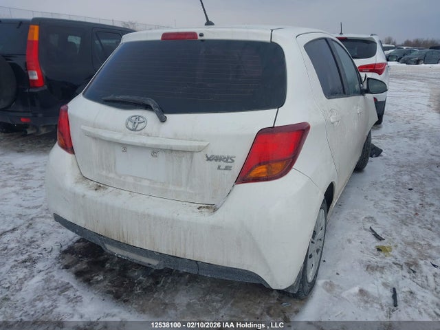 12538100 :رقم المزاد ، VNKKTUD32FA017713 vin ، 2015 Toyota Yaris مزاد بيع
