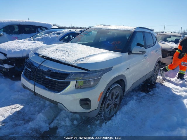 KNDEPCAA2S7699930 KIA Seltos Lx