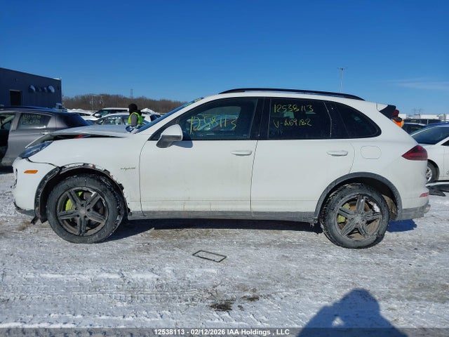 WP1AE2A29HLA69182 Porsche Cayenne