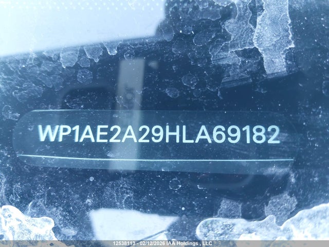 WP1AE2A29HLA69182 Porsche Cayenne