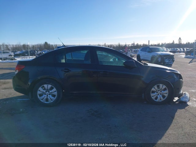 1G1PL5SH8E7152833 Chevrolet CRUZE LS