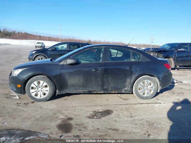 1G1PL5SH8E7152833 Chevrolet CRUZE LS
