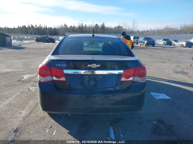 1G1PL5SH8E7152833 Chevrolet CRUZE LS