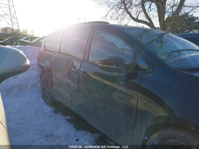 Продажа на аукционе авто 2025 Chrysler Pacifica Limited, vin: 2C4RC1GG6SR603454, номер лота: 12538126