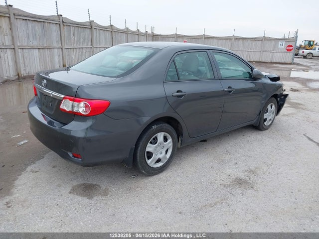 12538205 :رقم المزاد ، 2T1BU4EE8DC014880 vin ، 2013 Toyota Corolla Ce مزاد بيع