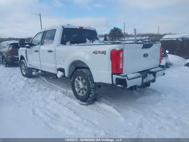 1FT8W3BT7PED20794 Ford F350 Super Duty