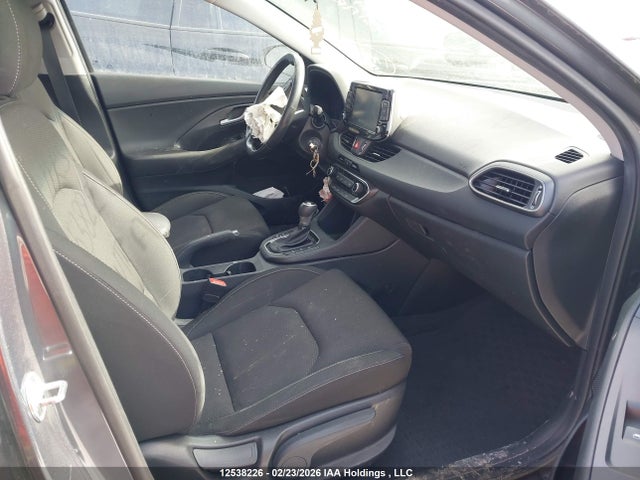 KMHH35LE9KU108641 Hyundai ELANTRA GT