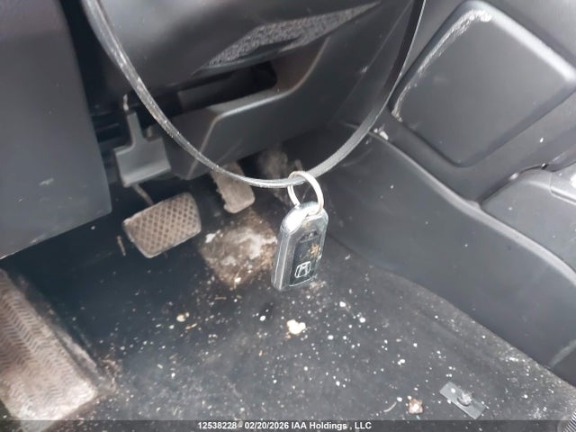 2HKRW2H21JH144992 Honda CR-V LX