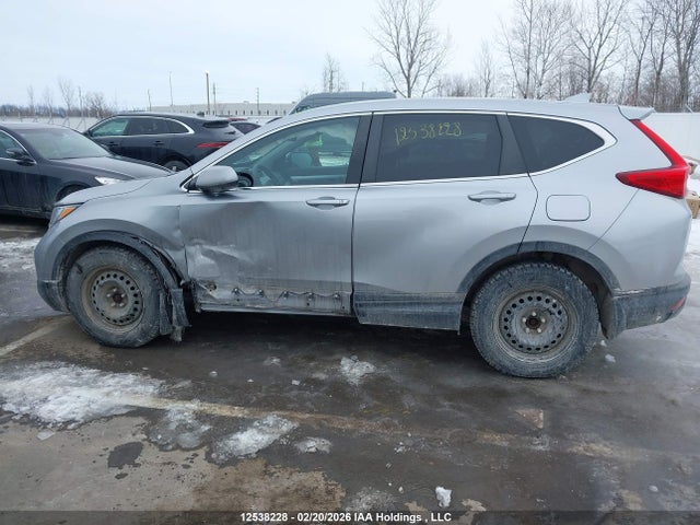 2HKRW2H21JH144992 Honda CR-V LX