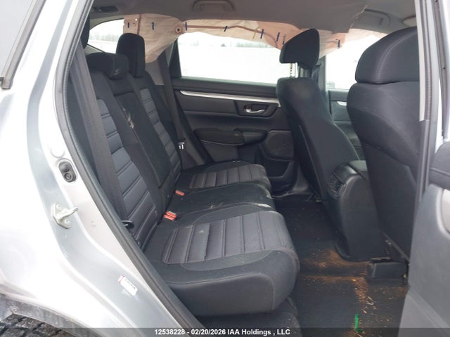 2HKRW2H21JH144992 Honda CR-V LX