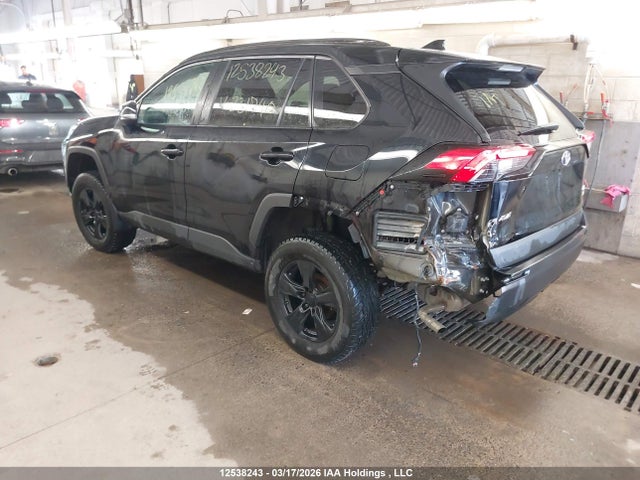 2T3B1RFV0MW231740 Toyota RAV4 LE