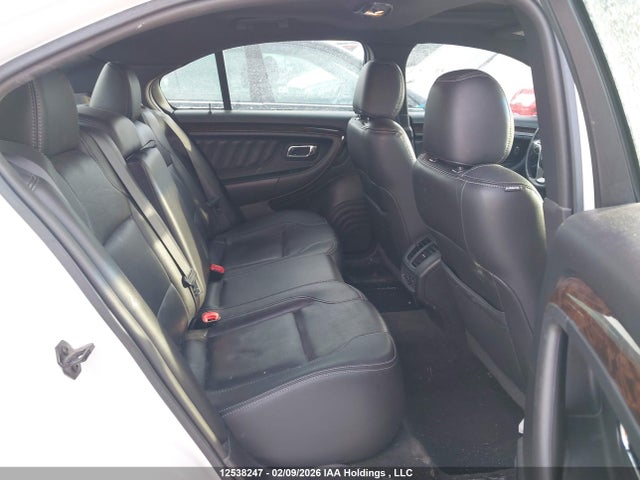 1FAHP2J82FG165925 Ford Taurus Limited
