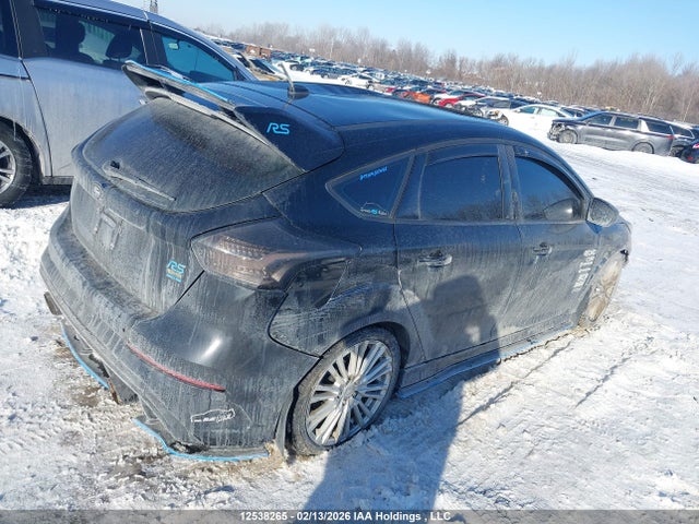 12538265 :رقم المزاد ، WF0DP3TH7H4125238 vin ، 2017 Ford Focus Rs مزاد بيع