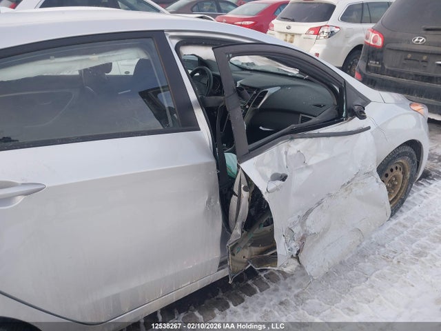 KMHD25LH5GU289868 Hyundai Elantra Gt Gl