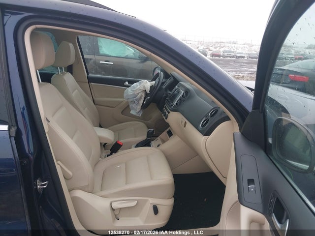 WVGMV7AXXHK002101 Volkswagen Tiguan Comfortline