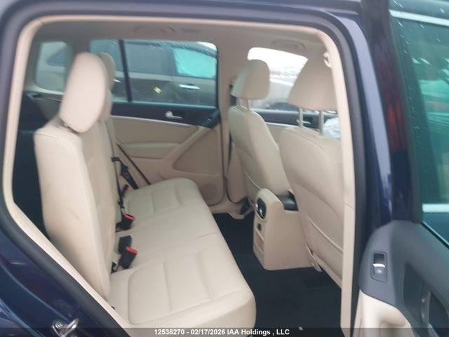 WVGMV7AXXHK002101 Volkswagen Tiguan Comfortline