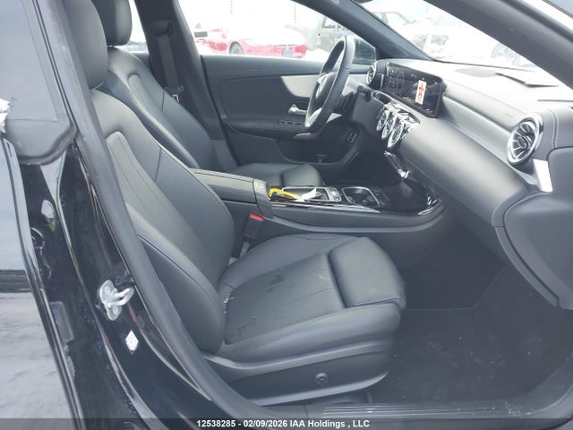 W1K5J4HB1TN571168 Mercedes-Benz CLA 250 4MATIC