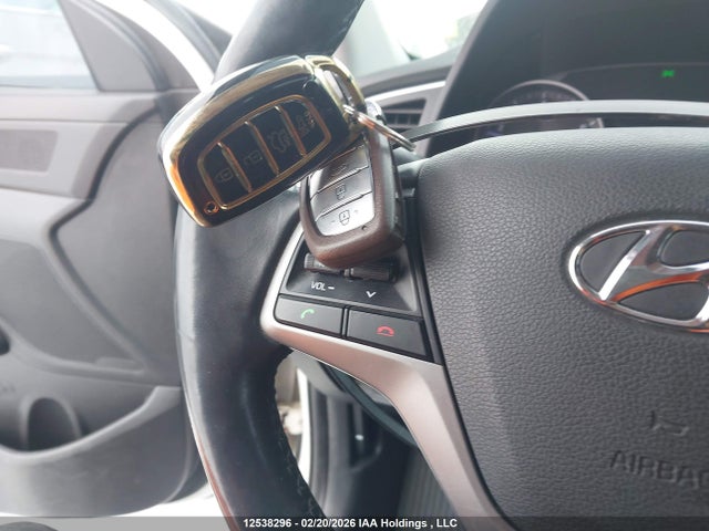 KMHD84LF7HU210077 Hyundai Elantra Se/value/limited