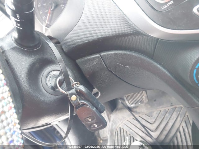 KMHCT5AE7GU239071 Hyundai Accent