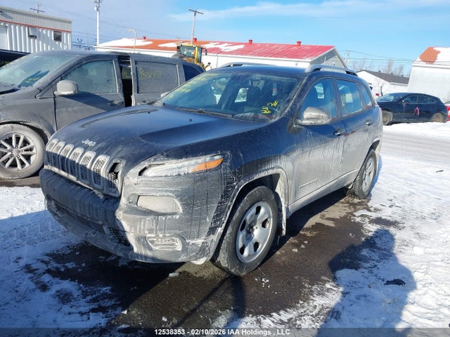 1C4PJMAS3GW183291 Jeep Cherokee Sport
