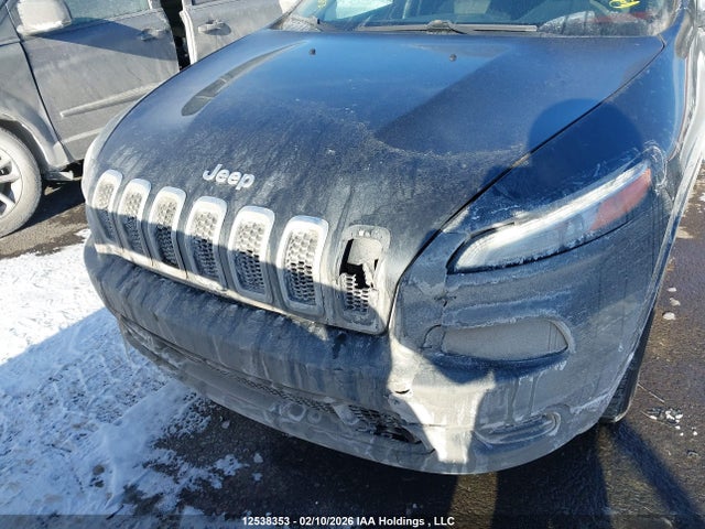 1C4PJMAS3GW183291 Jeep Cherokee Sport