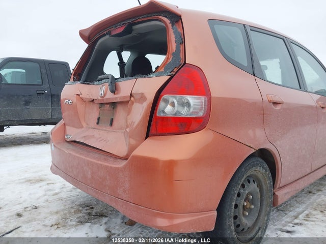 2008 Honda Fit Sport მანქანა იყიდება აუქციონზე, vin: JHMGD38648S813353, აუქციონის ნომერი: 12538358