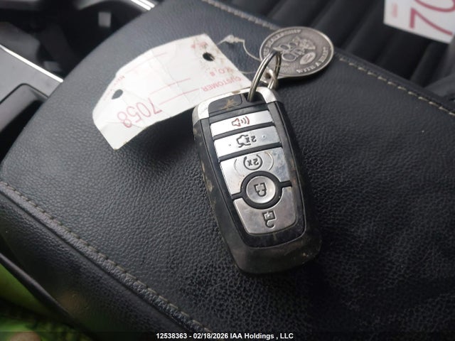 12538363 :رقم المزاد ، 3FA6P0T96HR101223 vin ، 2017 Ford Fusion Se مزاد بيع