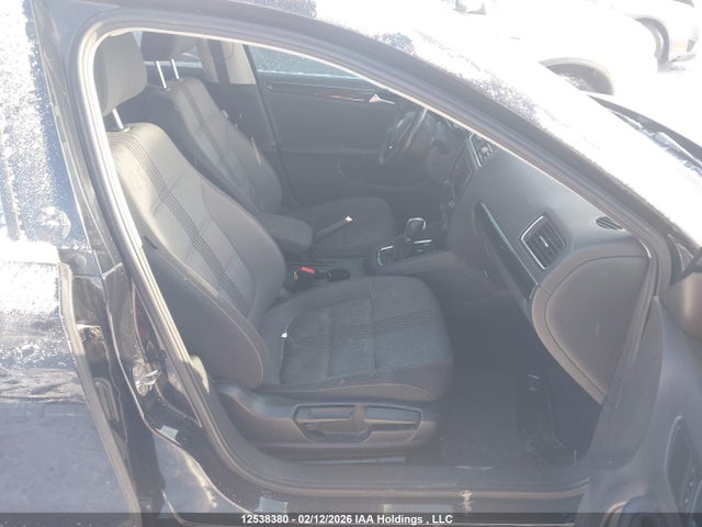 3VWDB7AJ4HM272004 Volkswagen Jetta Wolfsburg Edition