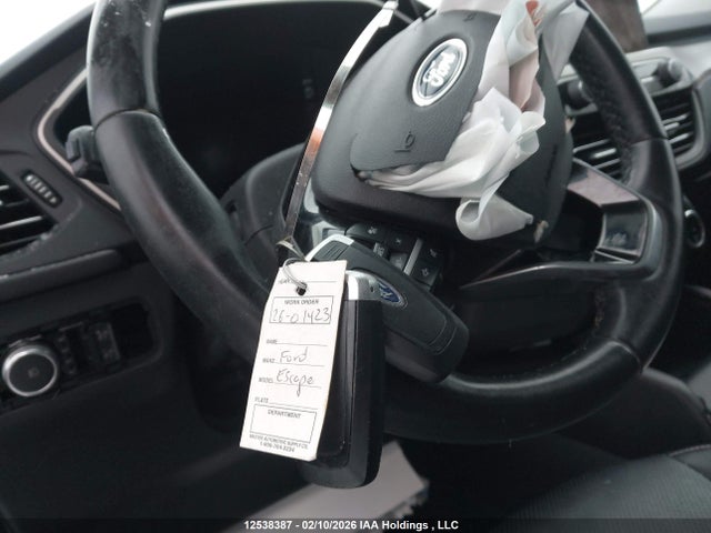 1FMCU9H66NUA74758 Ford ESCAPE SEL