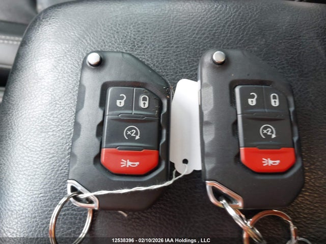 1C4HJXAG4NW268798 Jeep Wrangler Sport