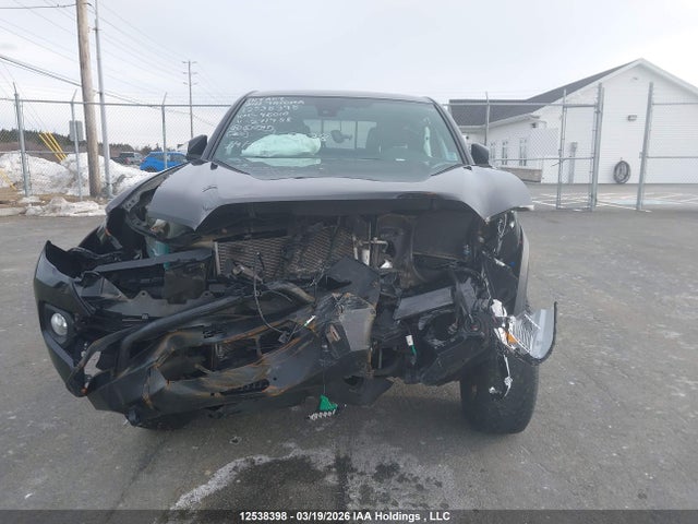 5TFCZ5AN6MX271958 Toyota Tacoma Nightshade