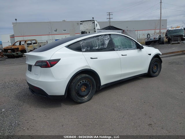Продаж на аукціоні авто 2022 Tesla Model Y Long Range, vin: 7SAYGDEE8NF574481, номер лоту: 12538430