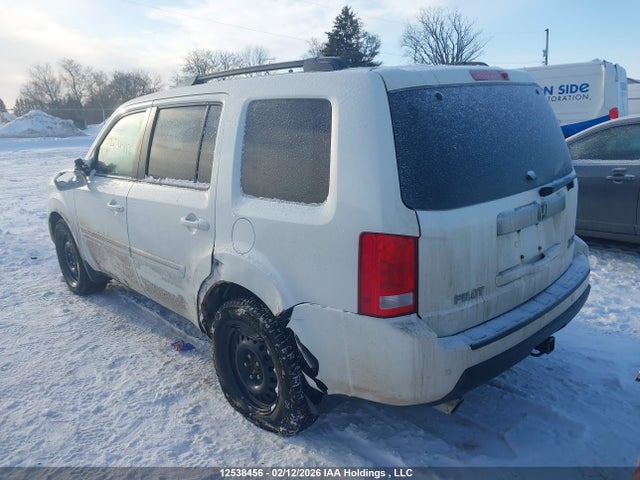 12538456 :رقم المزاد ، 5FNYF4H97BB502102 vin ، 2011 Honda Pilot Touring مزاد بيع
