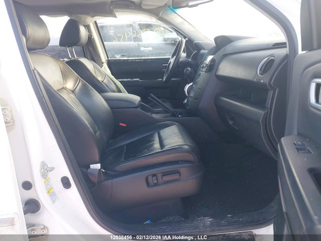 12538456 :رقم المزاد ، 5FNYF4H97BB502102 vin ، 2011 Honda Pilot Touring مزاد بيع