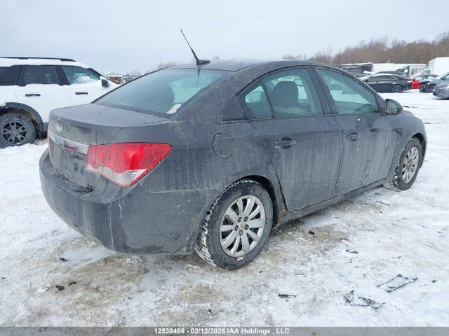 1G1PL5SH5E7383074 Chevrolet Cruze 2ls
