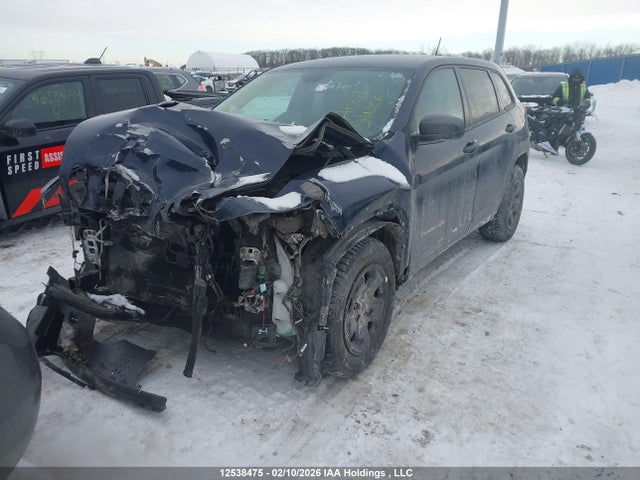1C4PJMAB7GW300001 Jeep Cherokee Sport