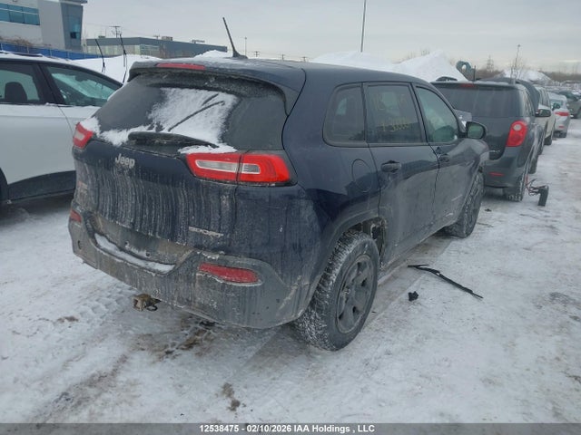 1C4PJMAB7GW300001 Jeep Cherokee Sport