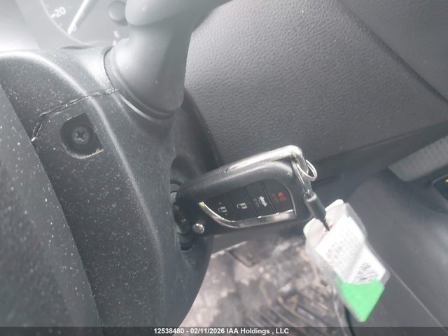 5YFB4MDE9PP035209 Toyota COROLLA LE