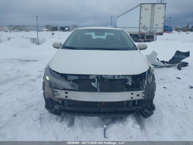 5YFB4MDE9PP035209 Toyota COROLLA LE