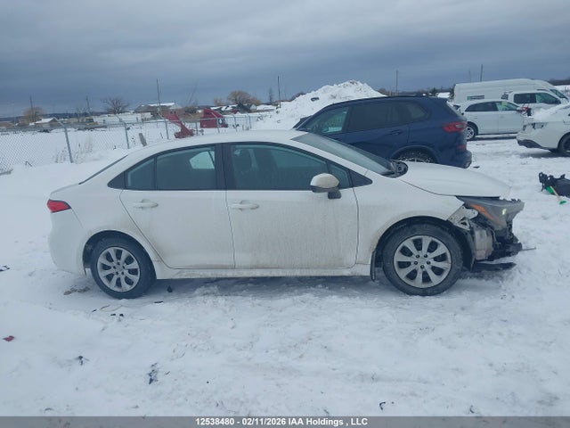 5YFB4MDE9PP035209 Toyota COROLLA LE