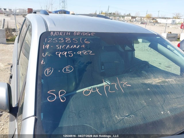 12538516 :رقم المزاد ، 5TDZZ3DC2KS995982 vin ، 2019 Toyota Sienna مزاد بيع
