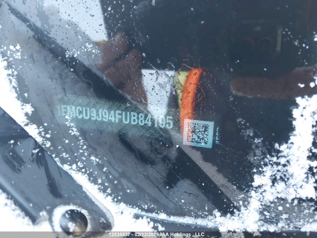 1FMCU9J94FUB84195 Ford Escape Titanium